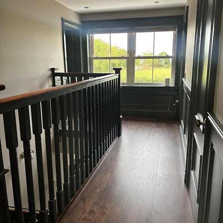 Jacks Meadow - A Stylish 5 Bedroom Meath Retreat Near Dublin Airport Navan