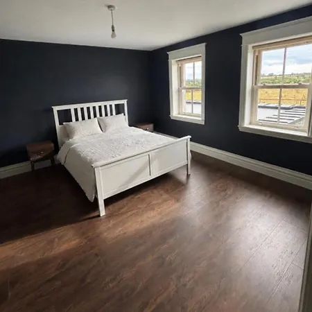 Feriehus Jacks Meadow - A Stylish 5 Bedroom Meath Retreat Near Dublin Airport