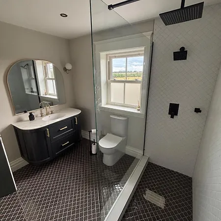 Jacks Meadow - A Stylish 5 Bedroom Meath Retreat Near Dublin Airport Tatil Evi Navan